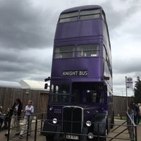 Foto tirada no(a) Knight Bus por Amy E. em 9/11/2018