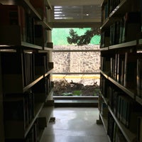 Photo taken at Biblioteca E.N.P. No. 2 &amp;quot;Erasmo Castellanos Quinto&amp;quot; by Josué V. on 9/7/2016