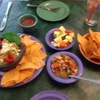 รูปภาพถ่ายที่ Money Pancho Mexican Restaurant โดย Bill S. เมื่อ 5/9/2013