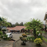 Photo taken at Lava View Lodge by Arief Mulya R. on 2/8/2021