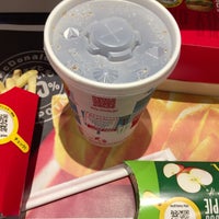 Photo taken at McDonald&amp;#39;s by 緑色本 on 5/29/2016