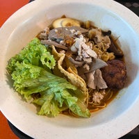 Photo taken at Chai Chee 29 Food House by Shiqiang L. on 12/15/2021