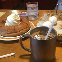 Photo taken at Komeda&amp;#39;s Coffee by レッドちゃん 君. on 7/24/2016