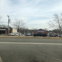 Photo taken at Carytown Burgers &amp;amp; Fries - Lakeside by W. R. L. S. on 2/1/2018
