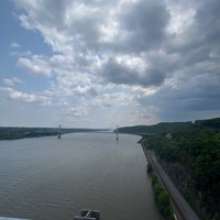 Photo taken at Walkway Over the Hudson State Historic Park by Sav A. on 6/17/2023