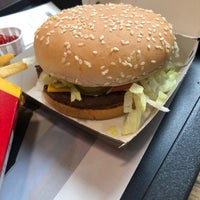 Foto scattata a McDonald&amp;#39;s da O S. il 10/14/2021