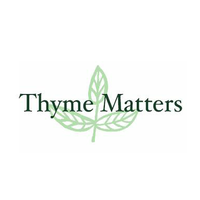 Das Foto wurde bei Thyme Matters von Thyme Matters am 7/8/2015 aufgenommen
