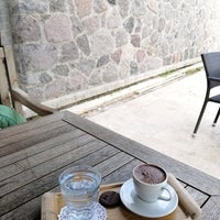 Photo taken at Bi Mekan Coffee &amp; Bakery by Çağrı Y. on 11/14/2021