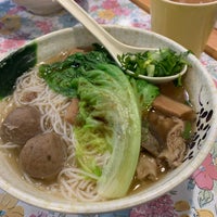 Photo taken at Tak Fat Beef Meatballs by CC 仔. on 12/5/2021