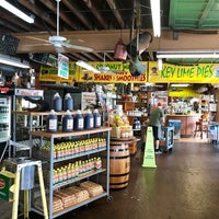 Bob Roth's New River Grove - Farmers Market