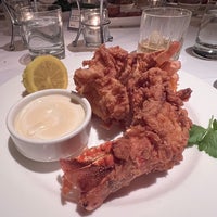 Foto scattata a Lobster Bar Sea Grille da Wayne A. il 2/19/2024