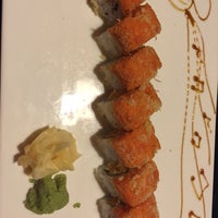 Das Foto wurde bei Mizu Japanese Restaurant - Niles von Anna D. am 7/30/2015 aufgenommen