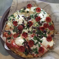 Photo taken at Pieology Pizzeria by MARiCEL on 5/7/2015