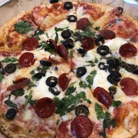 Photo taken at Pieology Pizzeria by MARiCEL on 6/9/2017