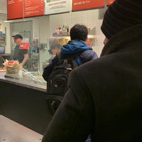 Photo taken at Chipotle Mexican Grill by Eury D. 👳🏾‍♀️ on 1/8/2019