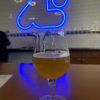 Photo taken at Aslin Beer Company by Kev P. on 6/23/2022