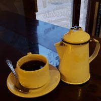 Foto scattata a Bengala Kaffeehaus da Nancy V. il 11/22/2017