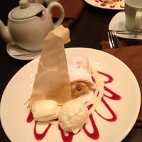 รูปภาพถ่ายที่ Strudel โดย S.lenka S. เมื่อ 4/29/2013