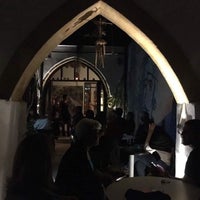 5/30/2017 tarihinde Anber O.ziyaretçi tarafından Atölye Cadı Kazanı Cafe'de çekilen fotoğraf