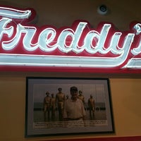 Photo taken at Freddy&amp;#39;s Frozen Custard &amp;amp; Steakburgers by J T. on 11/12/2015