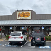 Photo taken at Cracker Barrel Old Country Store by Stephen G. on 12/15/2018