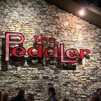 Foto tomada en The Peddler Steakhouse  por Stephen G. el 1/1/2021