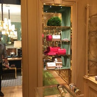Photo taken at Tory Burch by Darshel L. on 6/1/2019