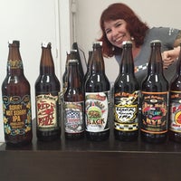 Das Foto wurde bei Craft Beer Distributors von Pierina R. am 12/5/2015 aufgenommen