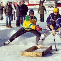 Foto diambil di U.S. Pond Hockey Championship oleh Carson K. pada 1/16/2013