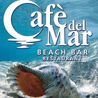 Das Foto wurde bei Cafè Del Mar von Cafè Del Mar am 7/30/2016 aufgenommen