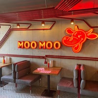 7/18/2021에 Анастасия К.님이 Moo Moo Burgers에서 찍은 사진