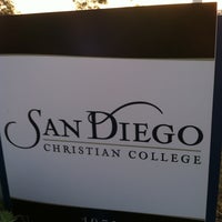 Foto tirada no(a) San Diego Christian College por Brian G. em 7/5/2013