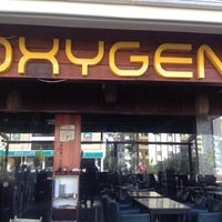 Foto tirada no(a) Oxygen Cafe por Hamit G. em 9/2/2015