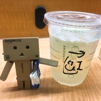 Photo taken at Starbucks by toyaman on 7/16/2018