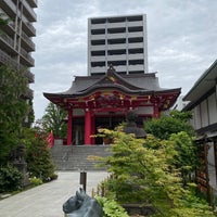 Photo taken at 成子天神社 by toyaman on 4/22/2023
