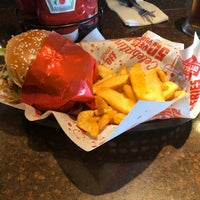 Photo taken at Red Robin Gourmet Burgers and Brews by David M. on 9/30/2019