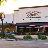 Das Foto wurde bei Vista Village Pub von Vista Village Pub am 7/14/2015 aufgenommen