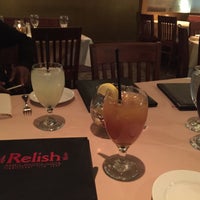 Foto scattata a Relish Restaurant da Patrice M F. il 5/26/2016