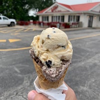 Photo taken at Whitey&amp;#39;s Ice Cream by TJ L. on 7/30/2021
