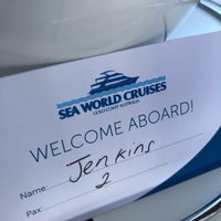 รูปภาพถ่ายที่ Sea World Cruises โดย Lanee เมื่อ 6/9/2019