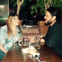 Das Foto wurde bei André Cafe&amp;amp;Pub von Kılıcı L. am 9/11/2017 aufgenommen