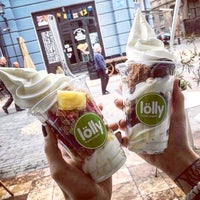 รูปภาพถ่ายที่ lölly frozen yogurt • ლოლი โดย beka k. เมื่อ 10/26/2018