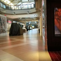 2/25/2017 tarihinde David H.ziyaretçi tarafından Mid Rivers Mall'de çekilen fotoğraf