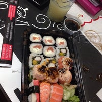 9/27/2014 tarihinde Jamziyaretçi tarafından Sushi in Kasa Delivery'de çekilen fotoğraf