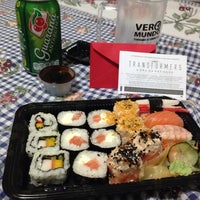 7/17/2014 tarihinde Jamziyaretçi tarafından Sushi in Kasa Delivery'de çekilen fotoğraf