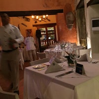 Foto diambil di Restaurante Bar Brujas de Cartagena oleh David K. pada 11/26/2015