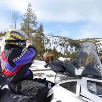 Снимок сделан в Rendezvous Snowmobile Rentals пользователем Yellowstone V. 7/29/2016