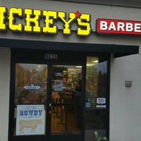 2/20/2017 tarihinde Jeff G.ziyaretçi tarafından Dickey&amp;#39;s Barbecue Pit'de çekilen fotoğraf