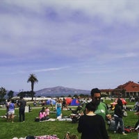 Photo taken at Off the Grid: Picnic in The Presidio by Thaisa F. on 8/2/2015