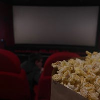 Foto diambil di Cineworld-Cineplex Mainfrankenpark oleh Nena pada 4/22/2023